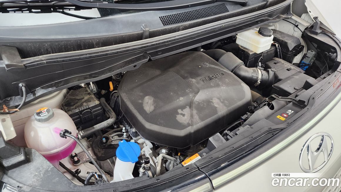 Hyundai Staria 2024