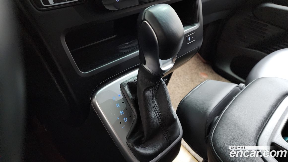 Hyundai Staria 2024