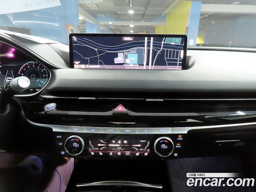Genesis G80 2021