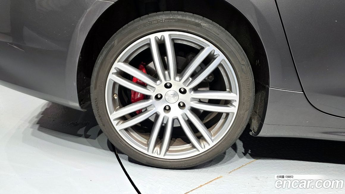 Maserati Quattroporte 2017