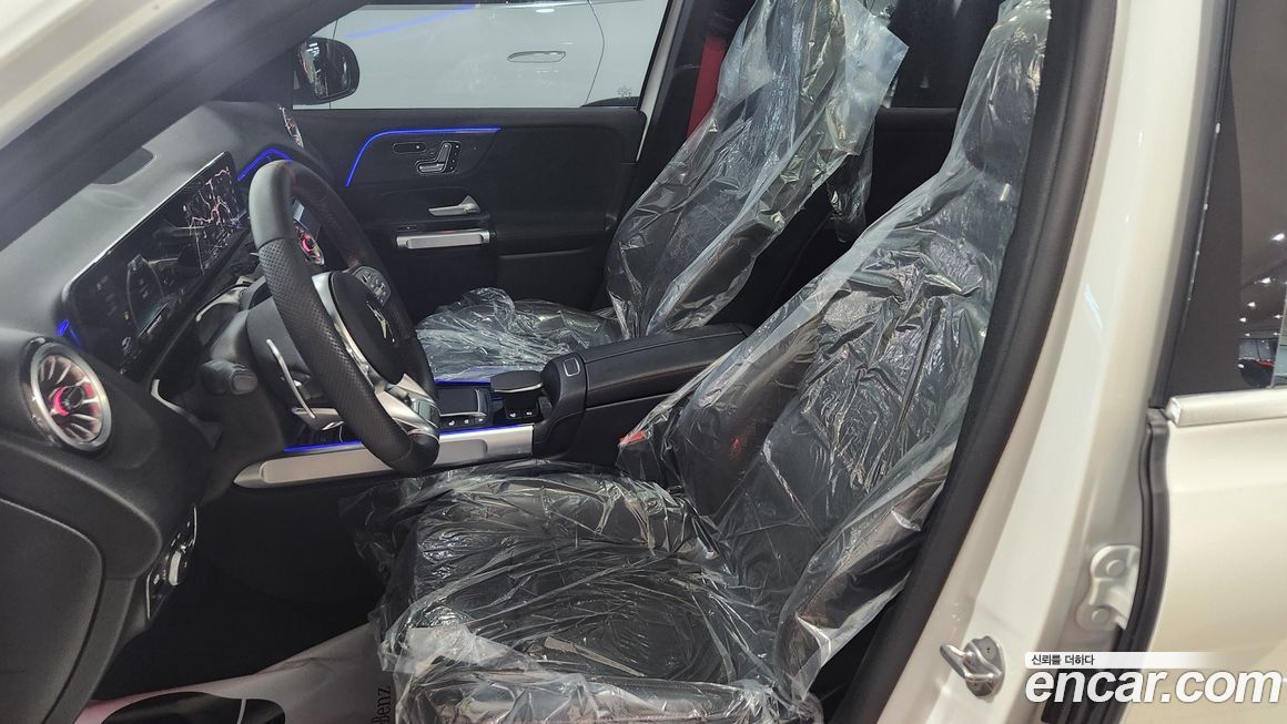 Mercedes-Benz GLB-Class 2023