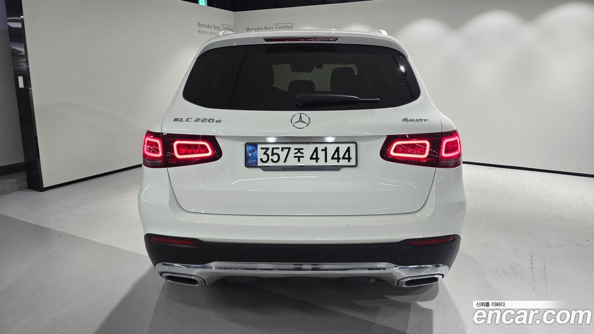 Mercedes-Benz GLC-Class 2021