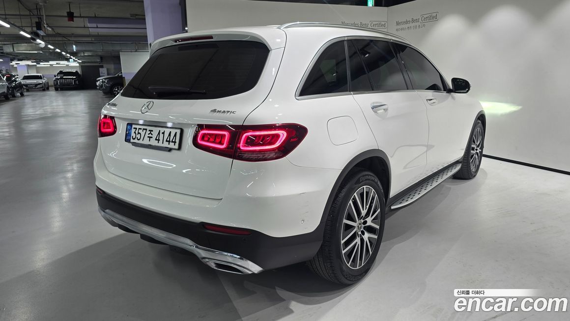 Mercedes-Benz GLC-Class 2021