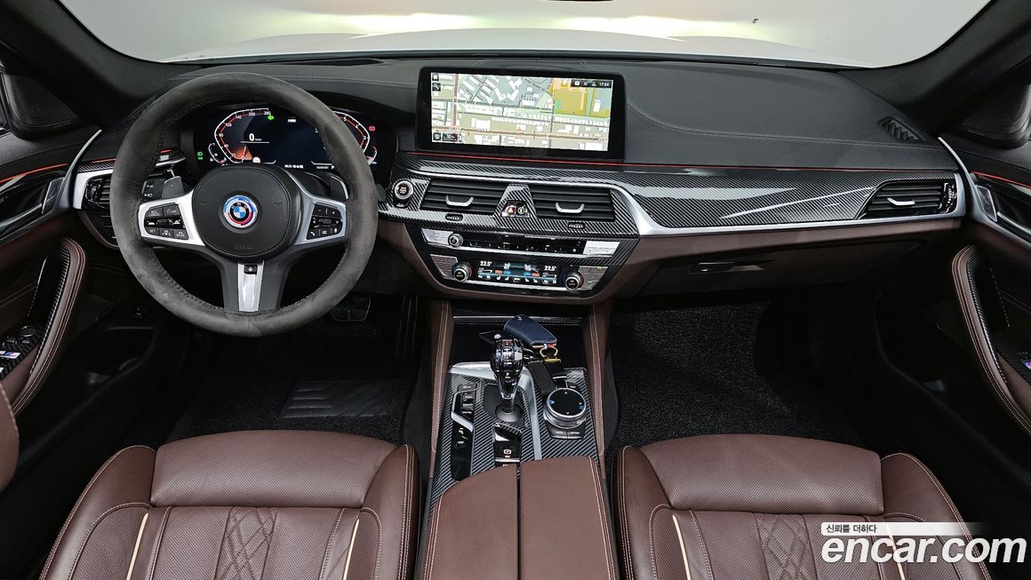 BMW 5-Series 2023