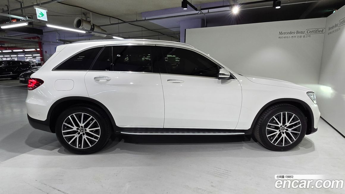 Mercedes-Benz GLC-Class 2021