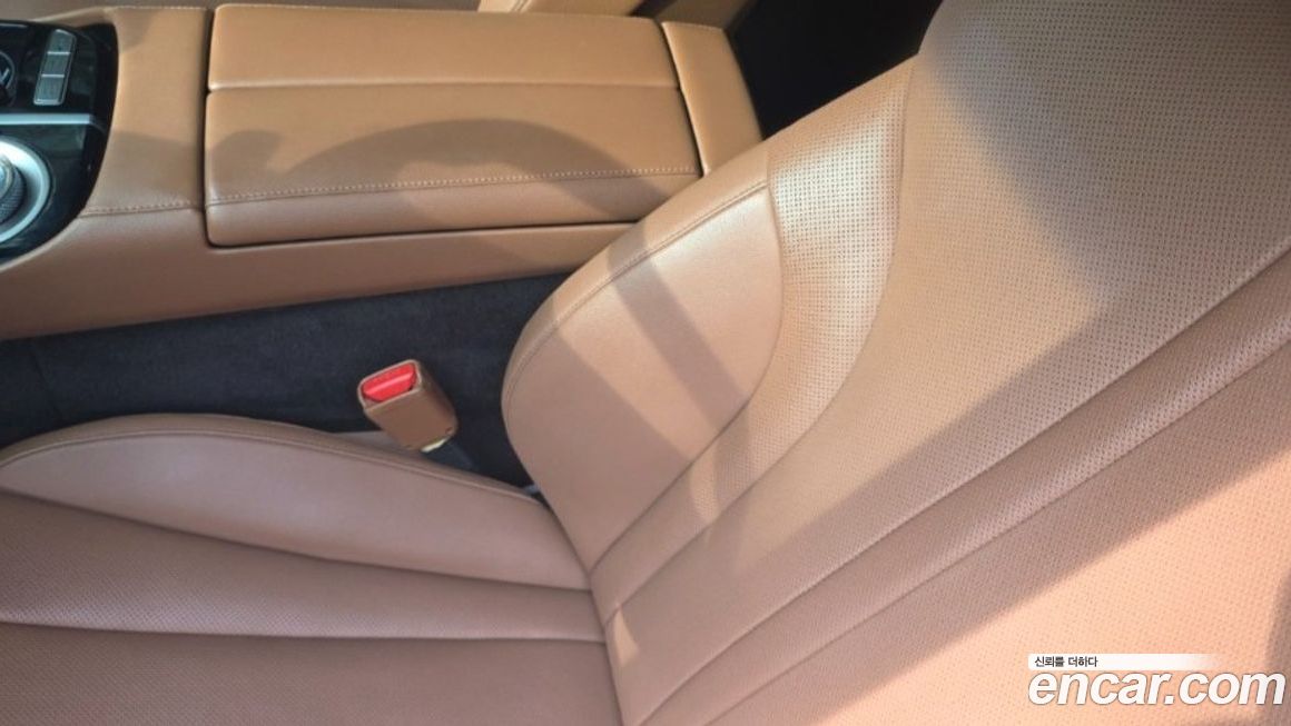 Genesis G80 2023