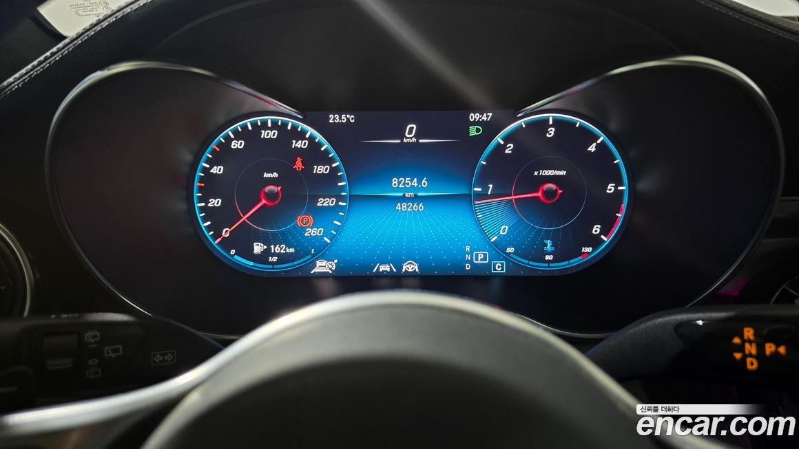 Mercedes-Benz GLC-Class 2021