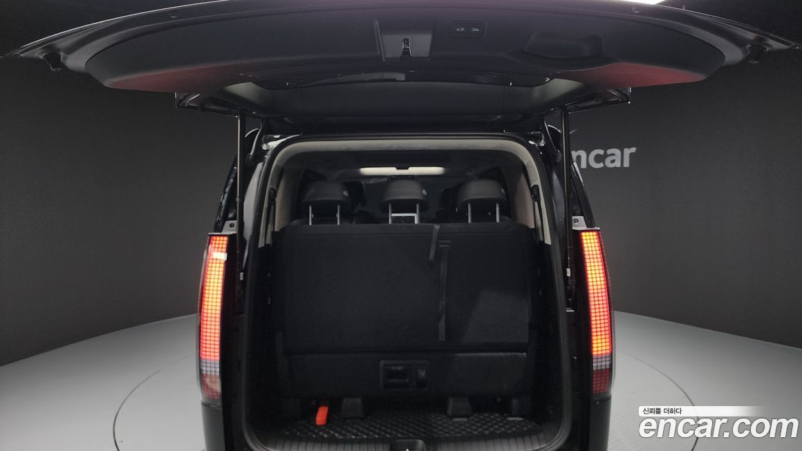Hyundai Staria 2022