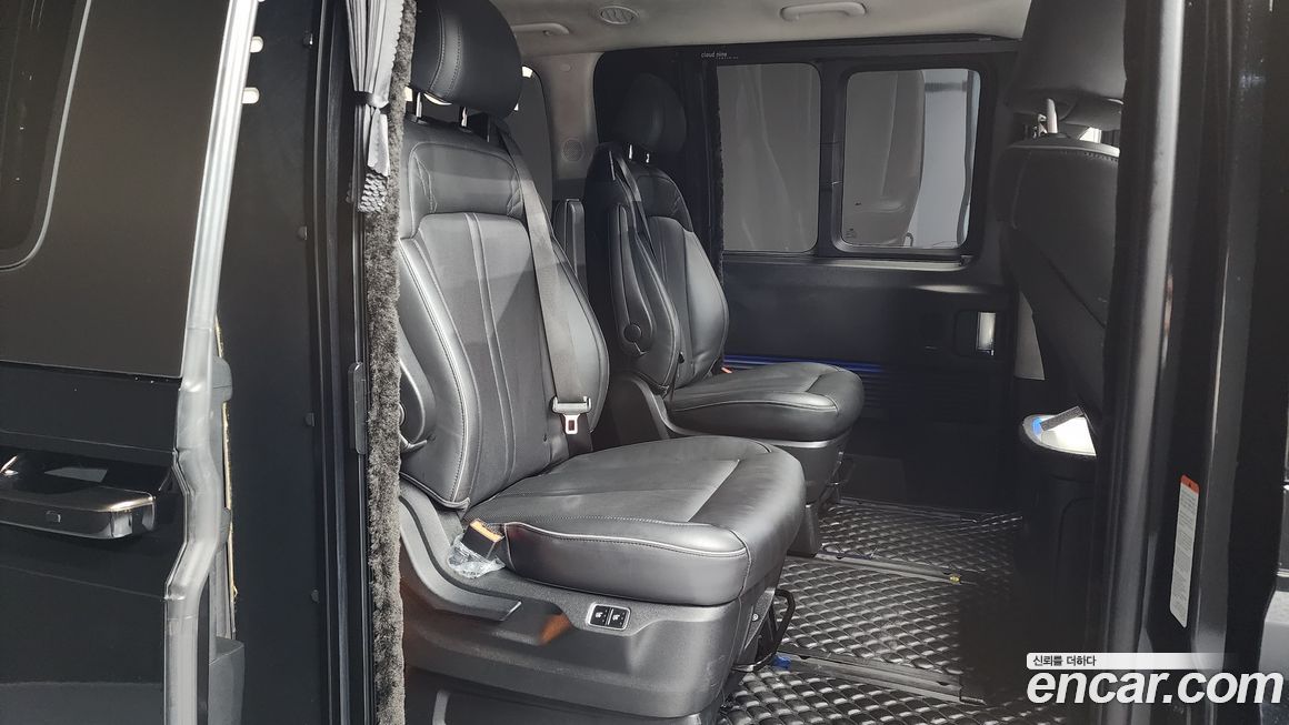 Hyundai Staria 2022