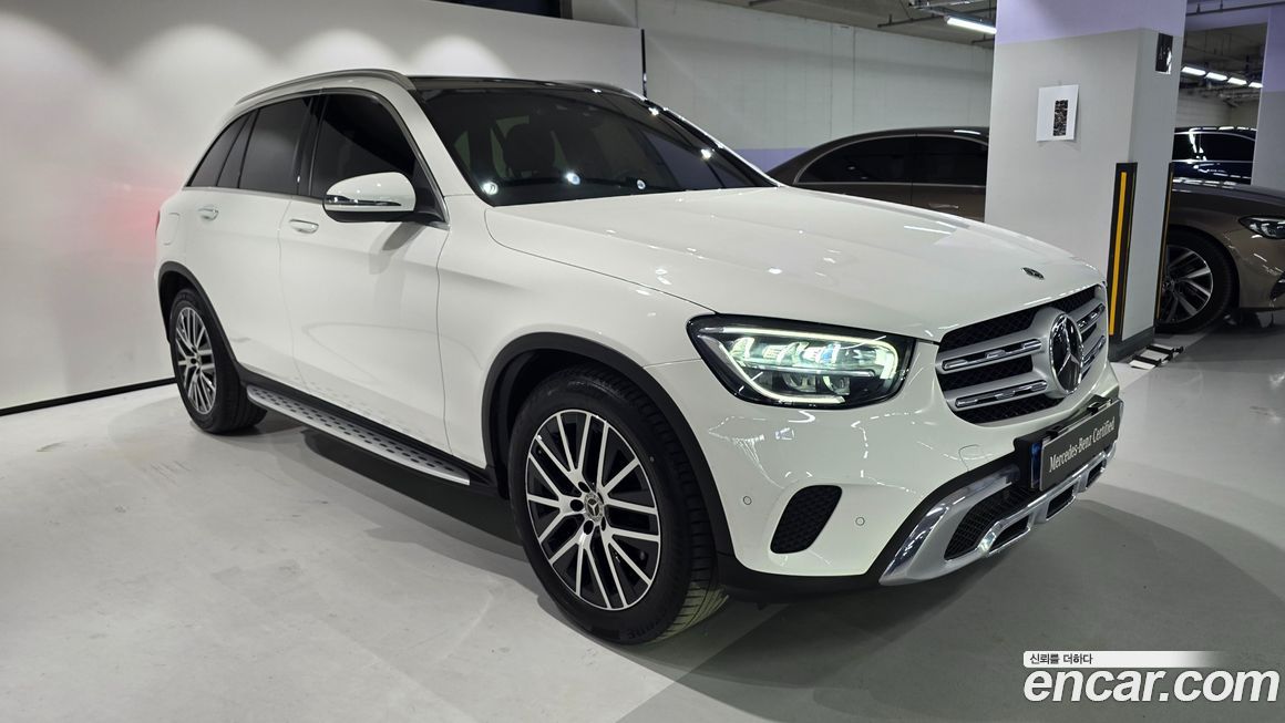 Mercedes-Benz GLC-Class 2021