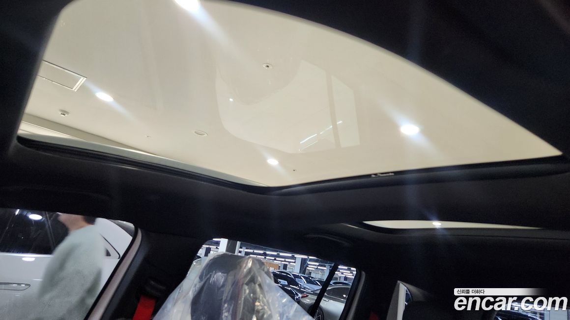 Mercedes-Benz GLB-Class 2023