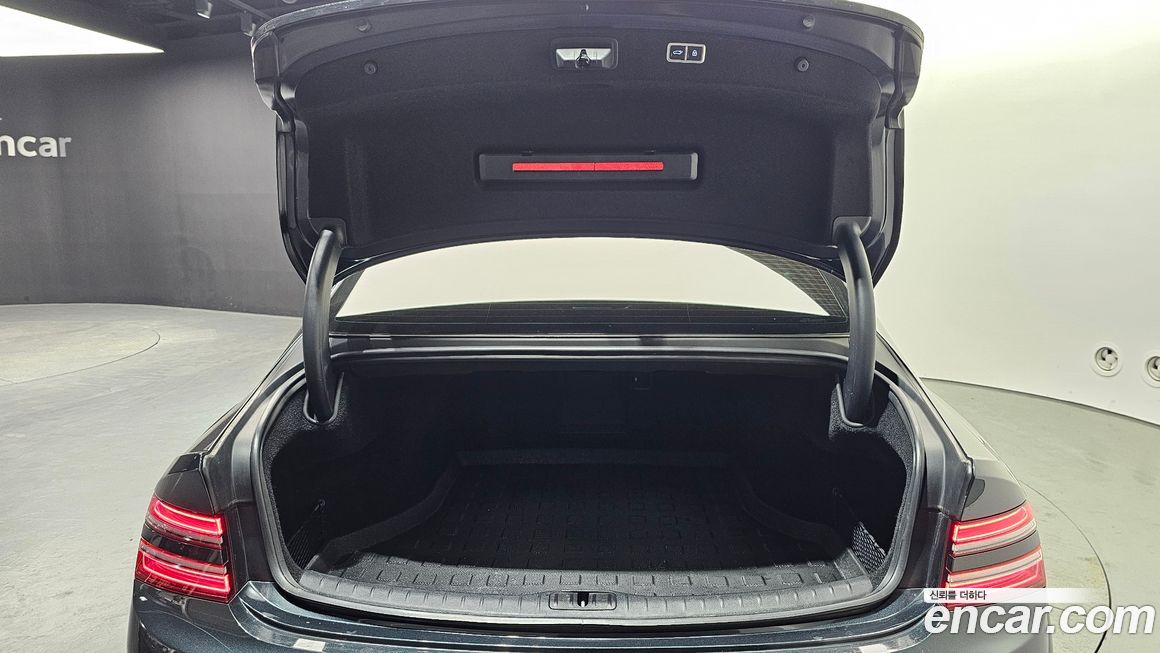 Genesis G80 2023