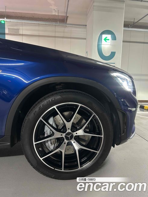 Mercedes-Benz GLC-Class 2021