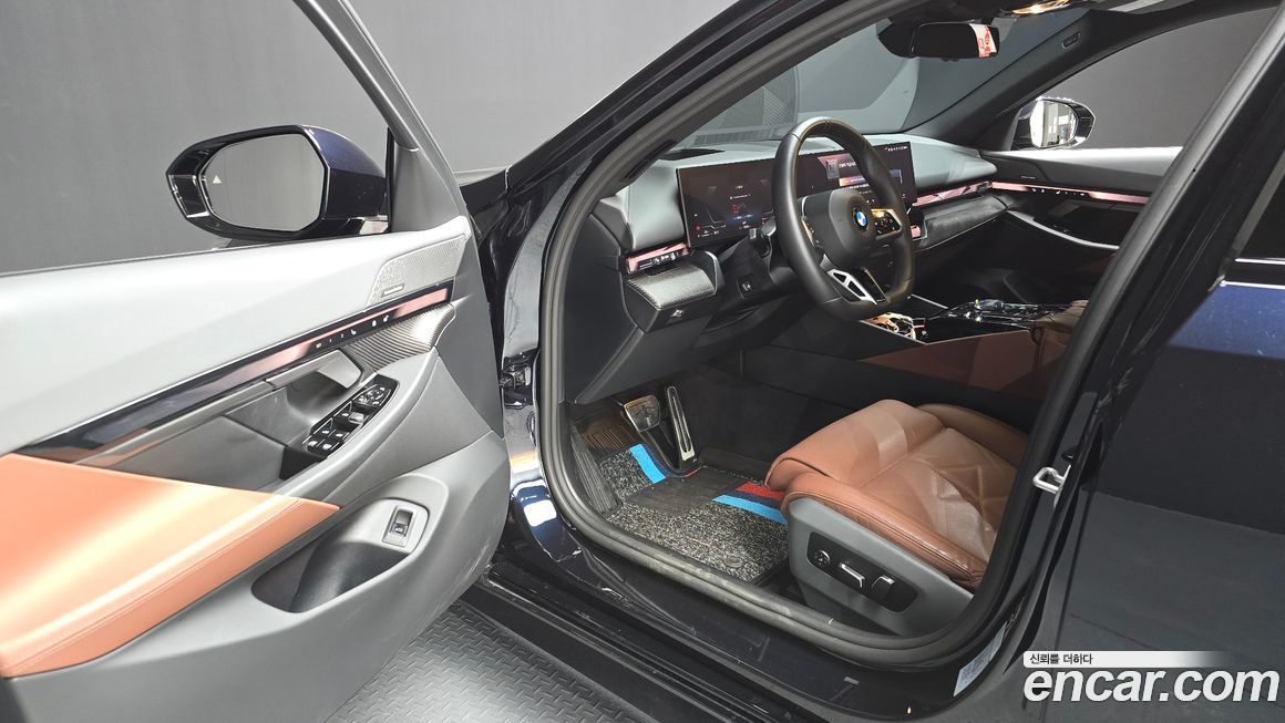 BMW 5-Series 2025