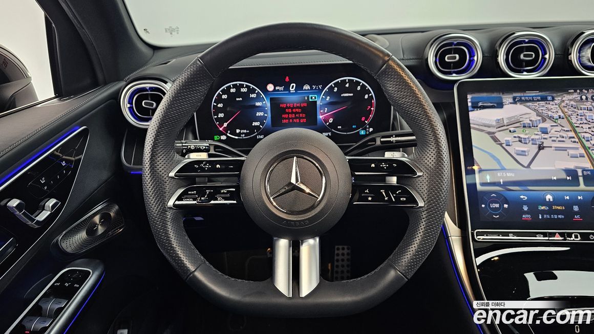 Mercedes-Benz GLC-Class 2023