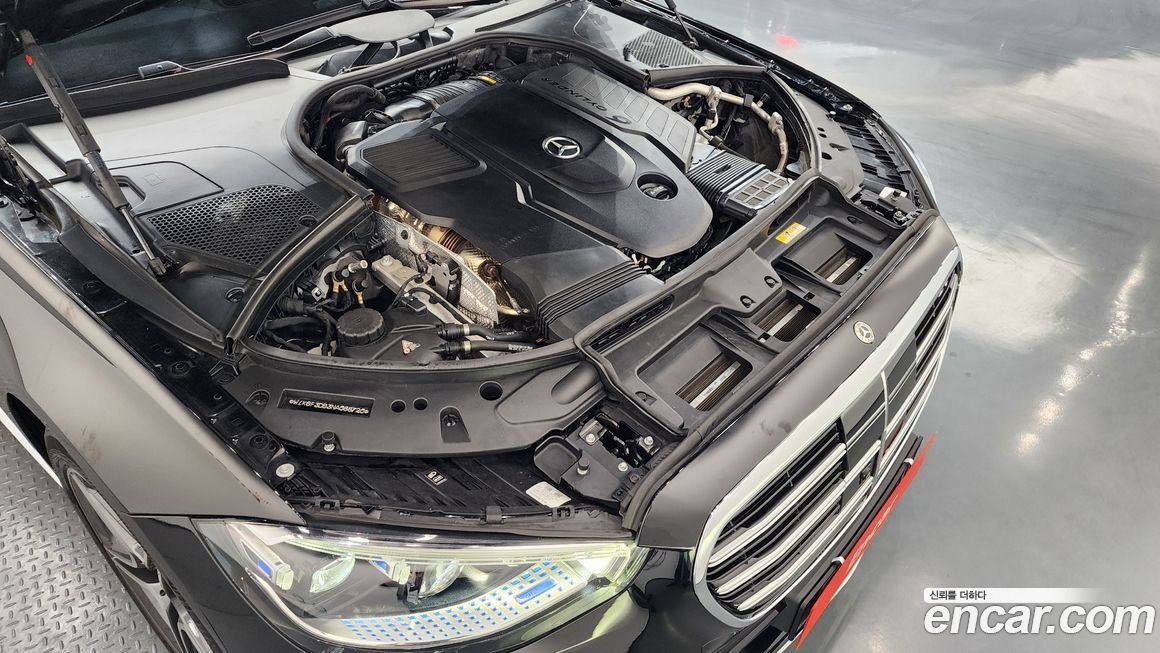 Mercedes-Benz S-Class 2022