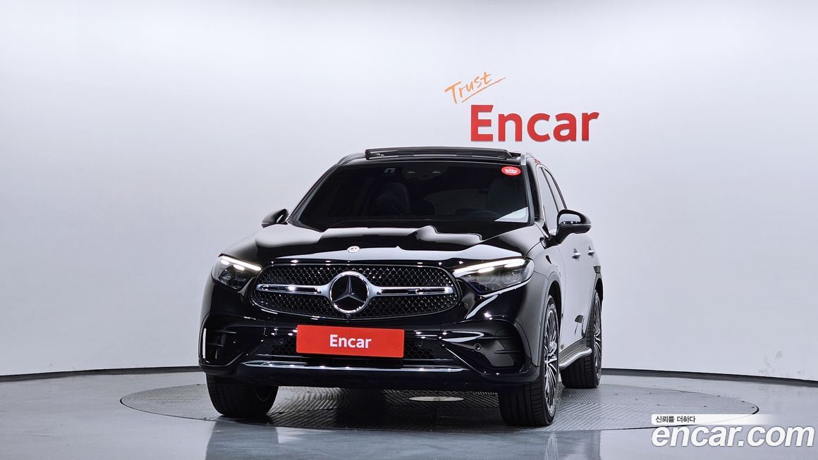 Mercedes-Benz GLC-Class 2023