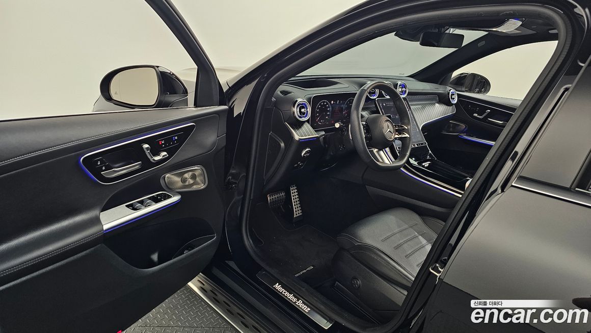 Mercedes-Benz GLC-Class 2023