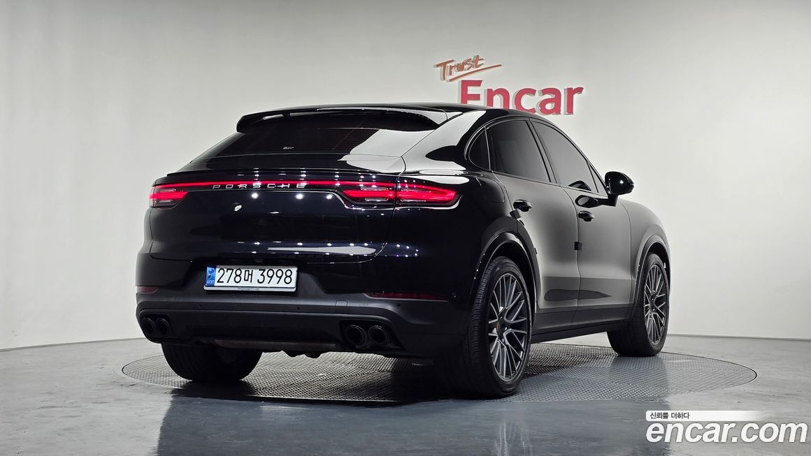 Porsche Cayenne 2022
