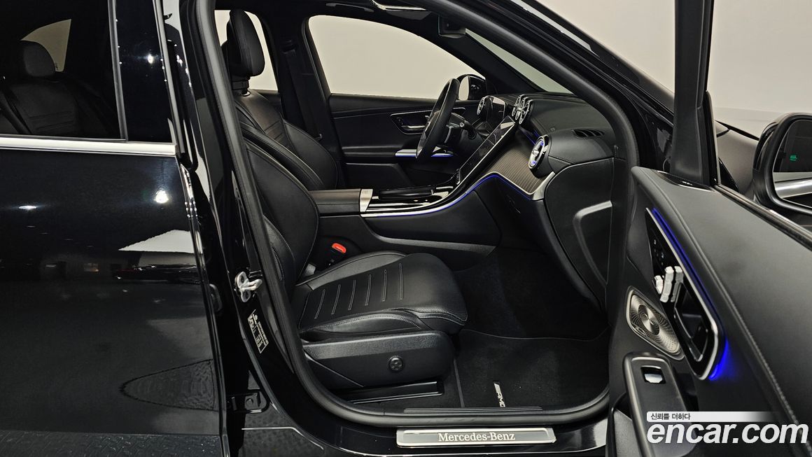 Mercedes-Benz GLC-Class 2023