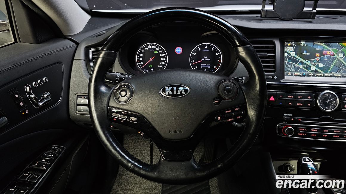 Kia K9 2013