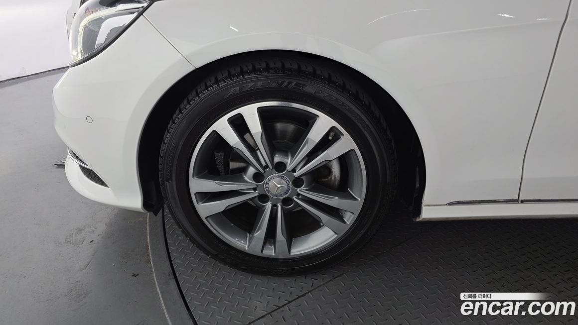 Mercedes-Benz E-Class 2016