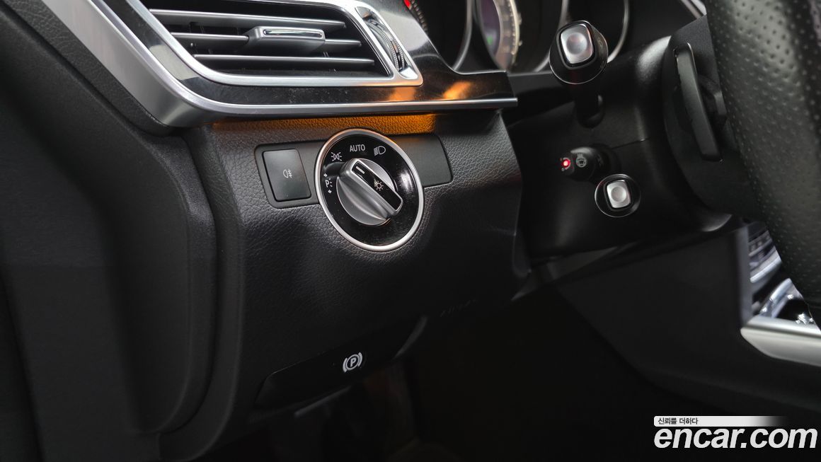 Mercedes-Benz E-Class 2016