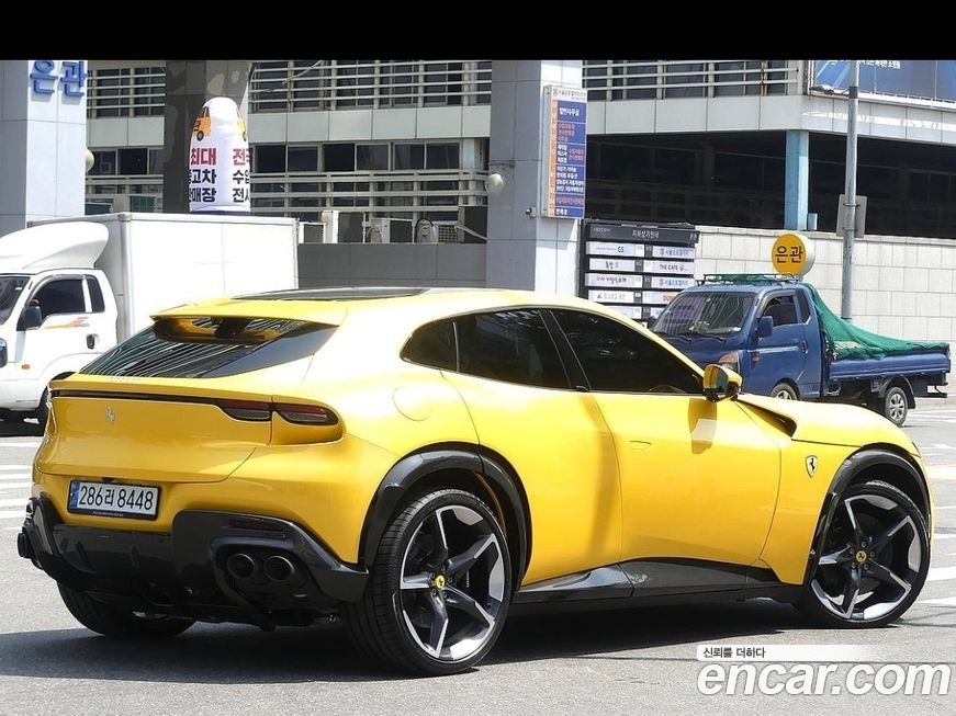 Ferrari Purosangue 2025