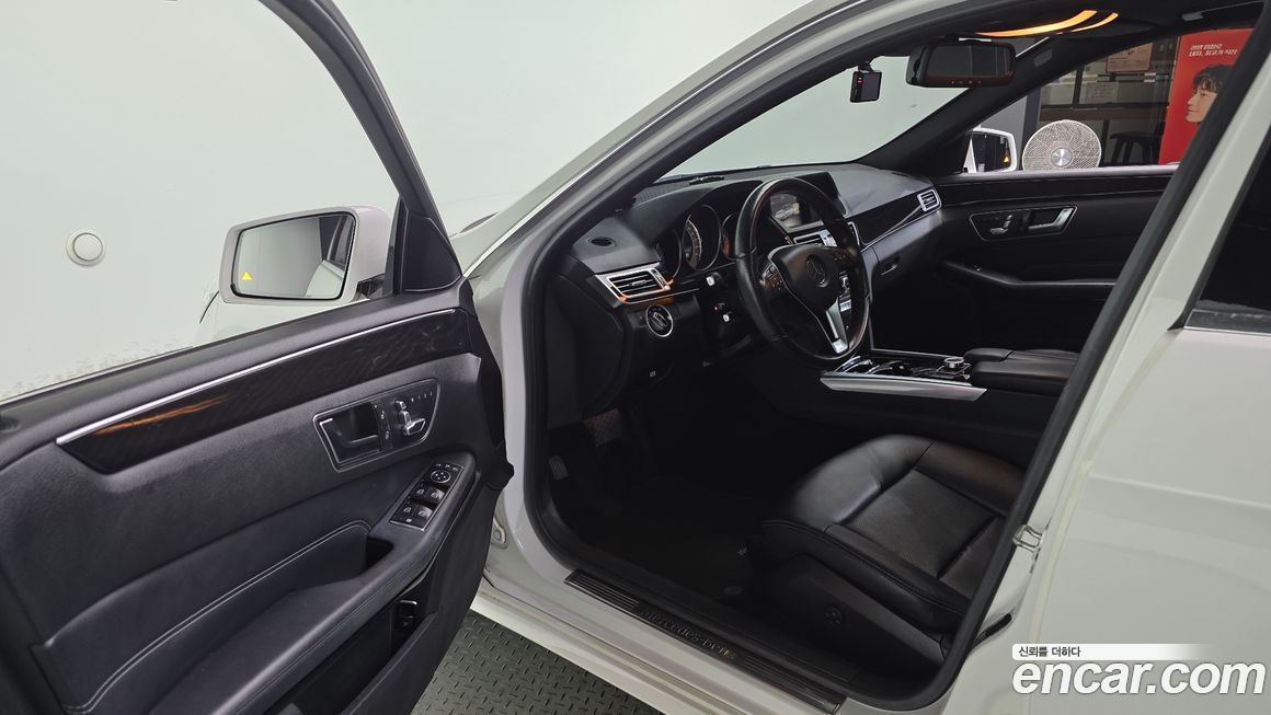 Mercedes-Benz E-Class 2016