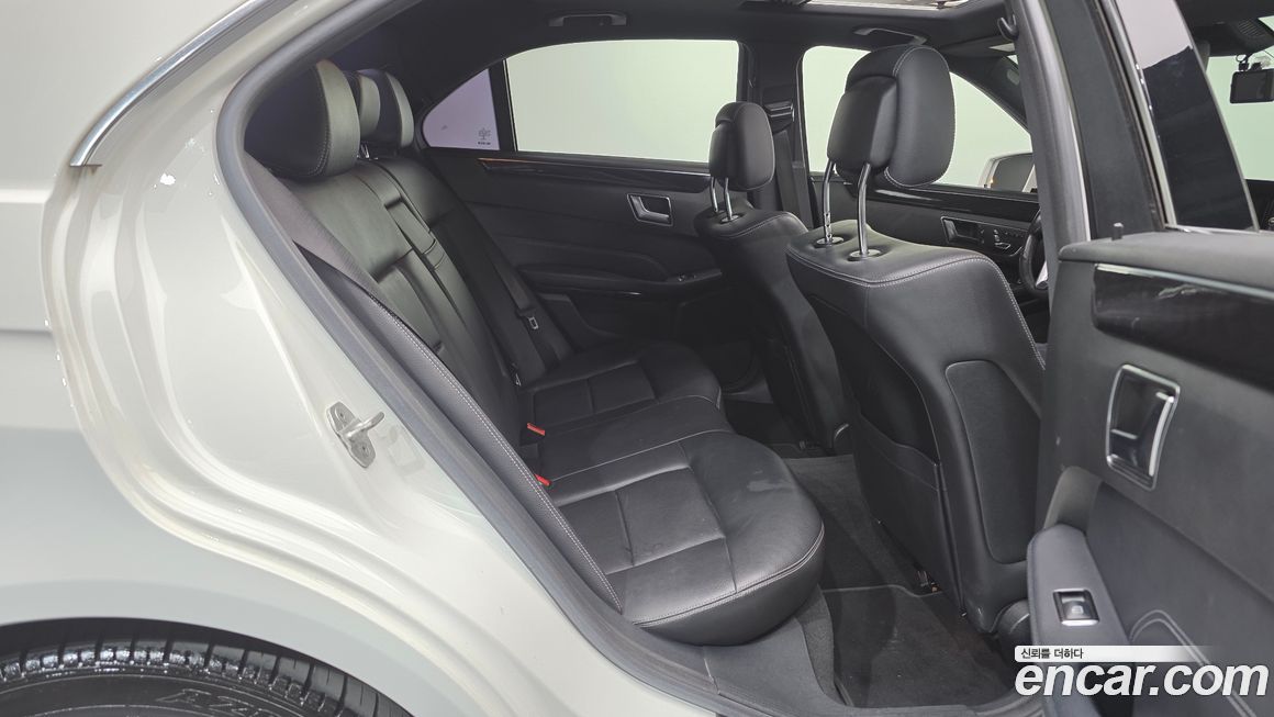 Mercedes-Benz E-Class 2016