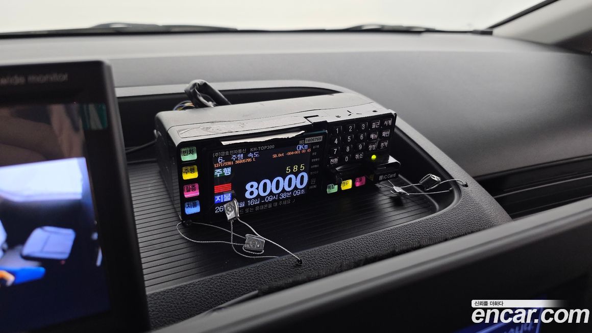 Hyundai Staria 2024