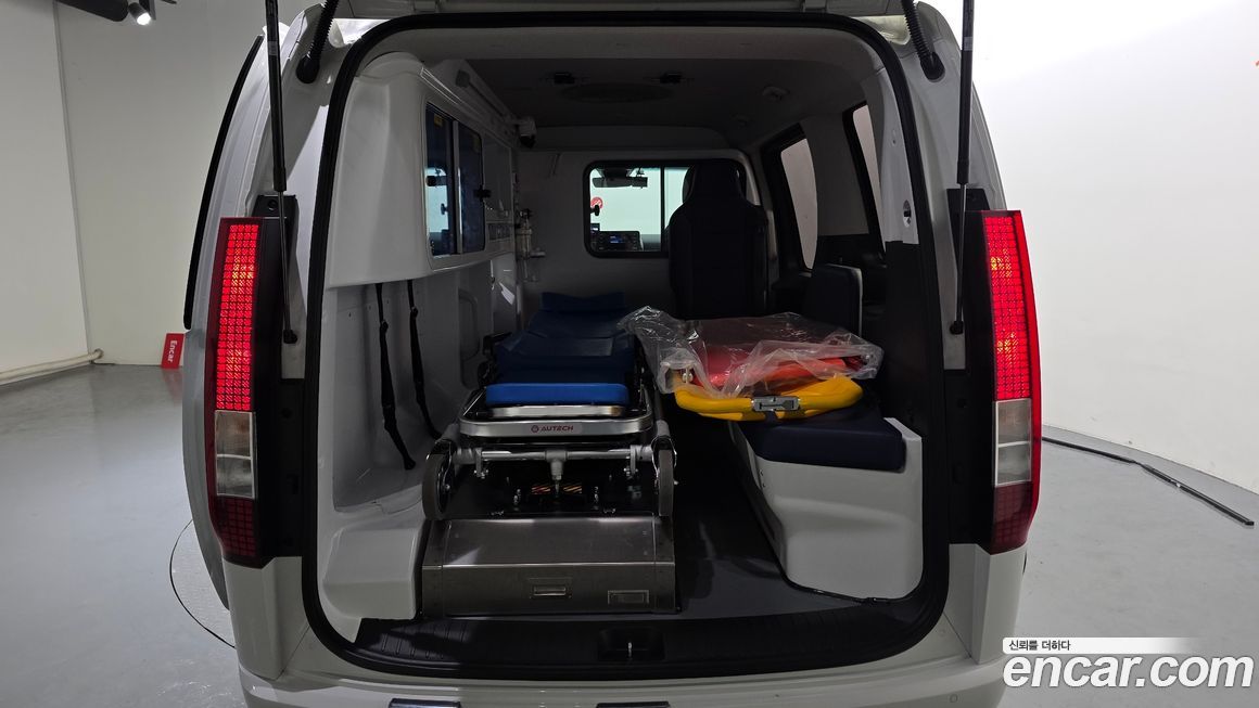 Hyundai Staria 2024