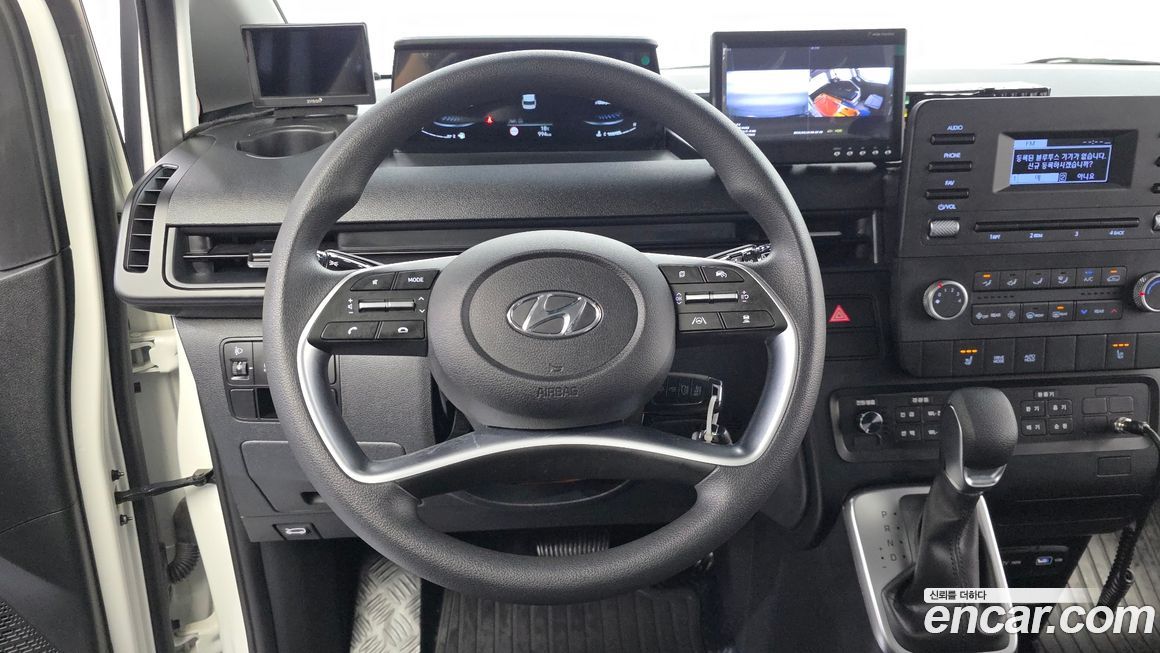 Hyundai Staria 2024