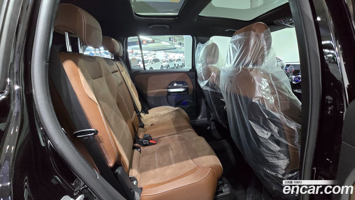 Mercedes-Benz GLB-Class 2025