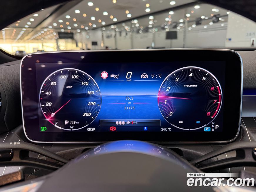 Mercedes-Benz C-Class 2024