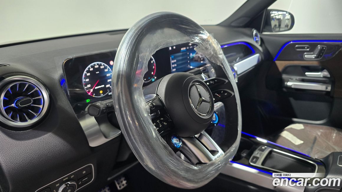 Mercedes-Benz GLB-Class 2025