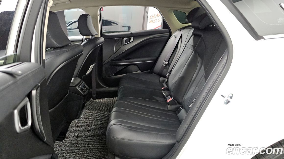Kia K8 2025