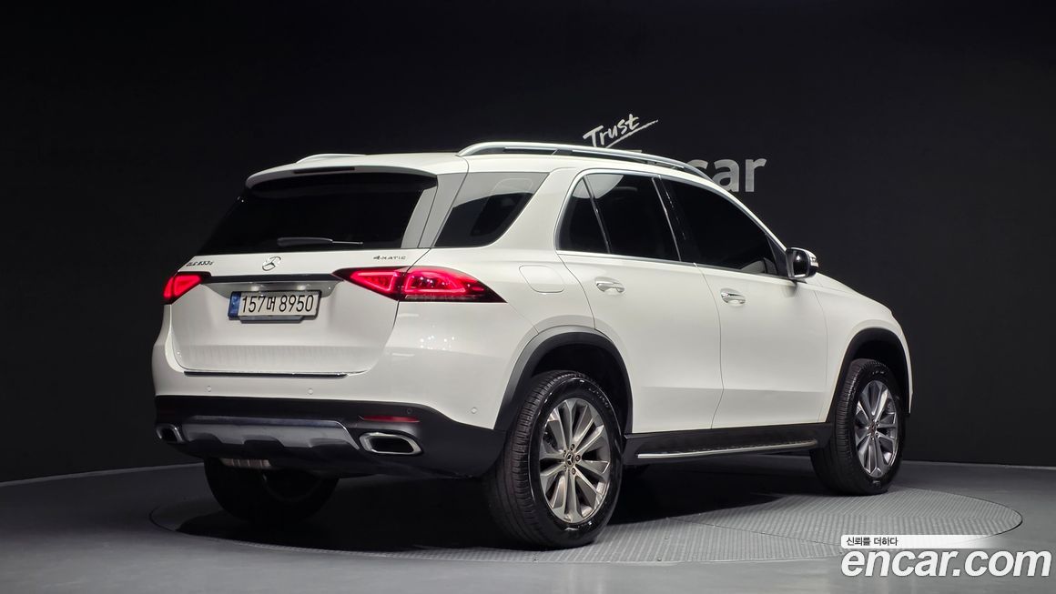 Mercedes-Benz GLE-Class 2021