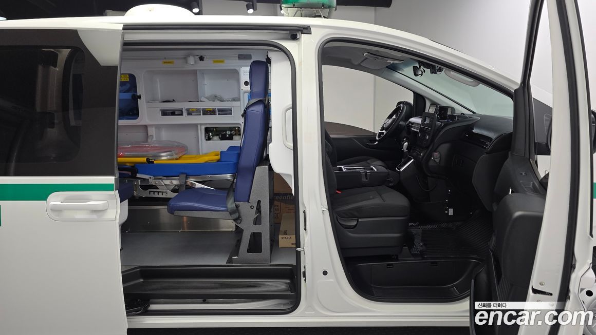 Hyundai Staria 2024