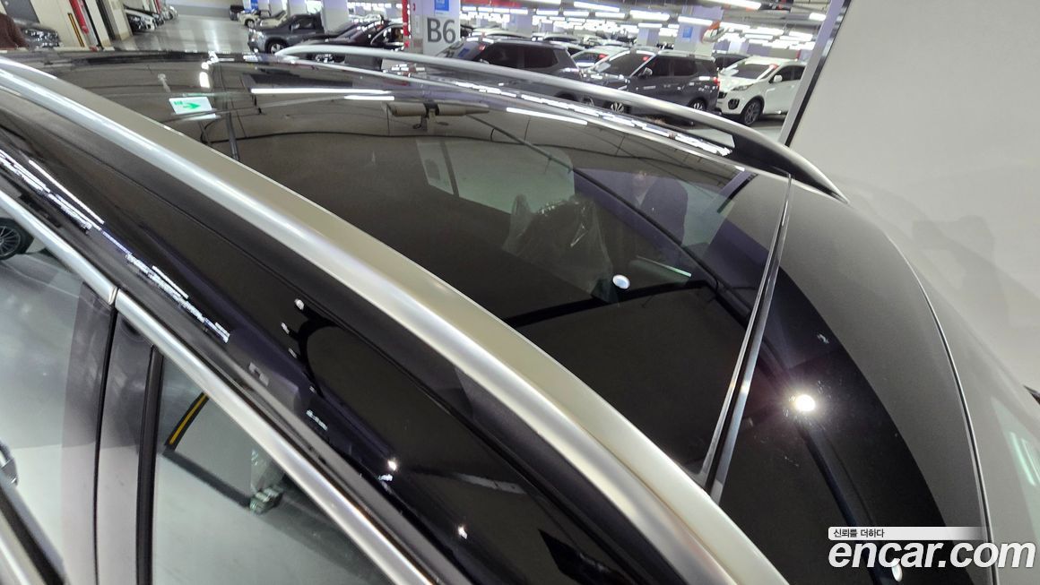 Mercedes-Benz GLB-Class 2025