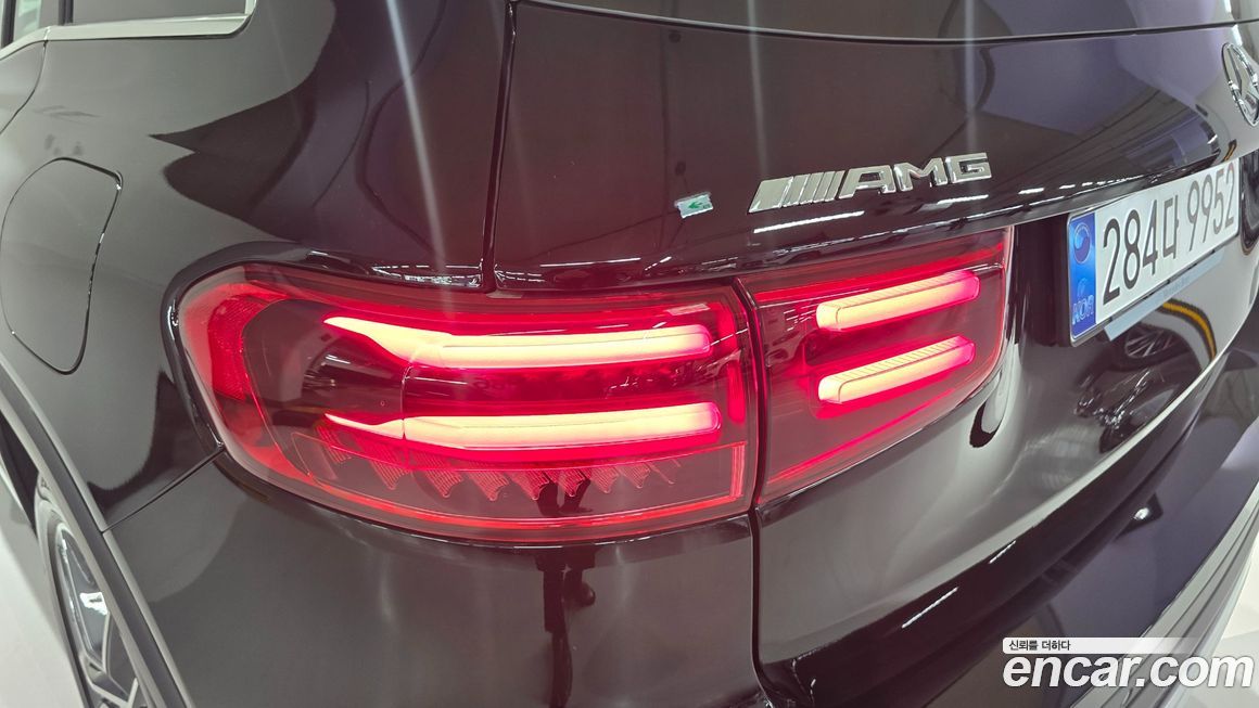 Mercedes-Benz GLB-Class 2025