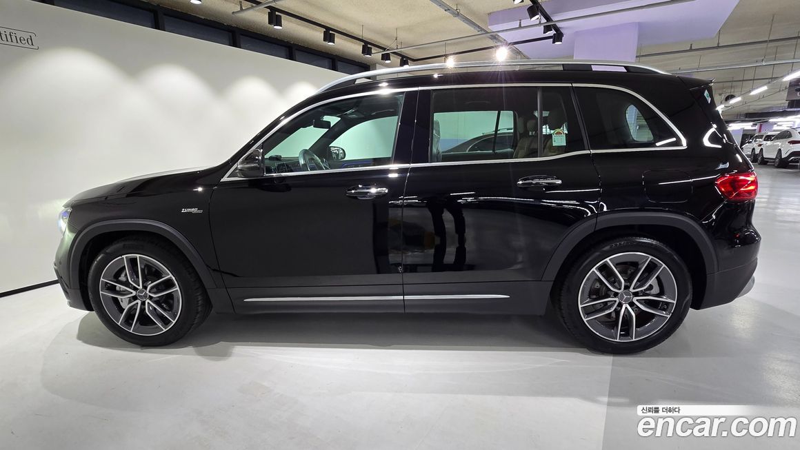 Mercedes-Benz GLB-Class 2025