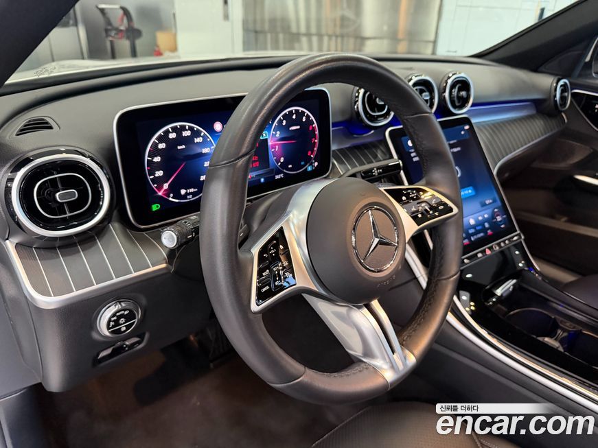 Mercedes-Benz C-Class 2024