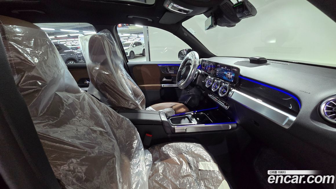 Mercedes-Benz GLB-Class 2025