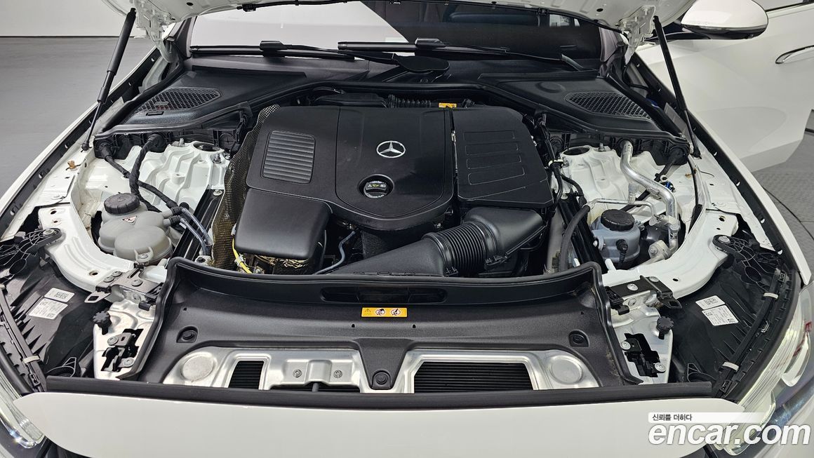 Mercedes-Benz E-Class 2025