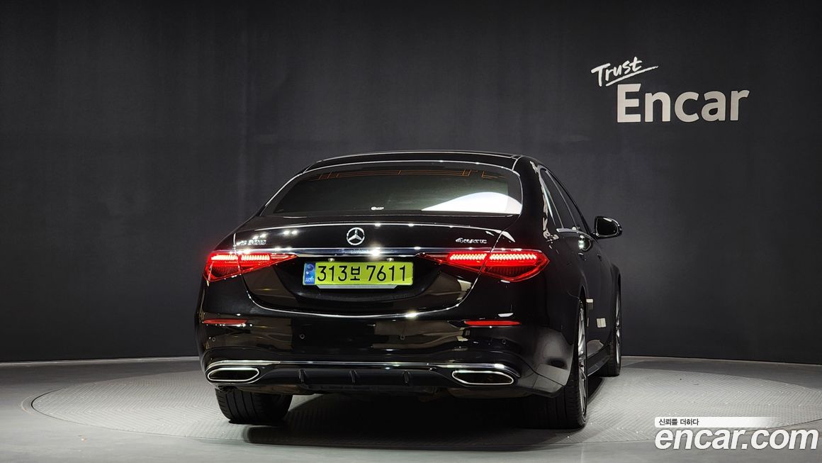 Mercedes-Benz S-Class 2021