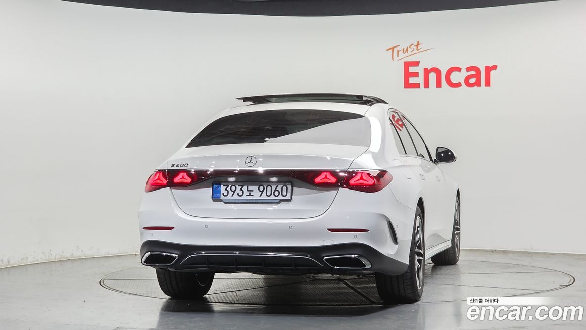 Mercedes-Benz E-Class 2026