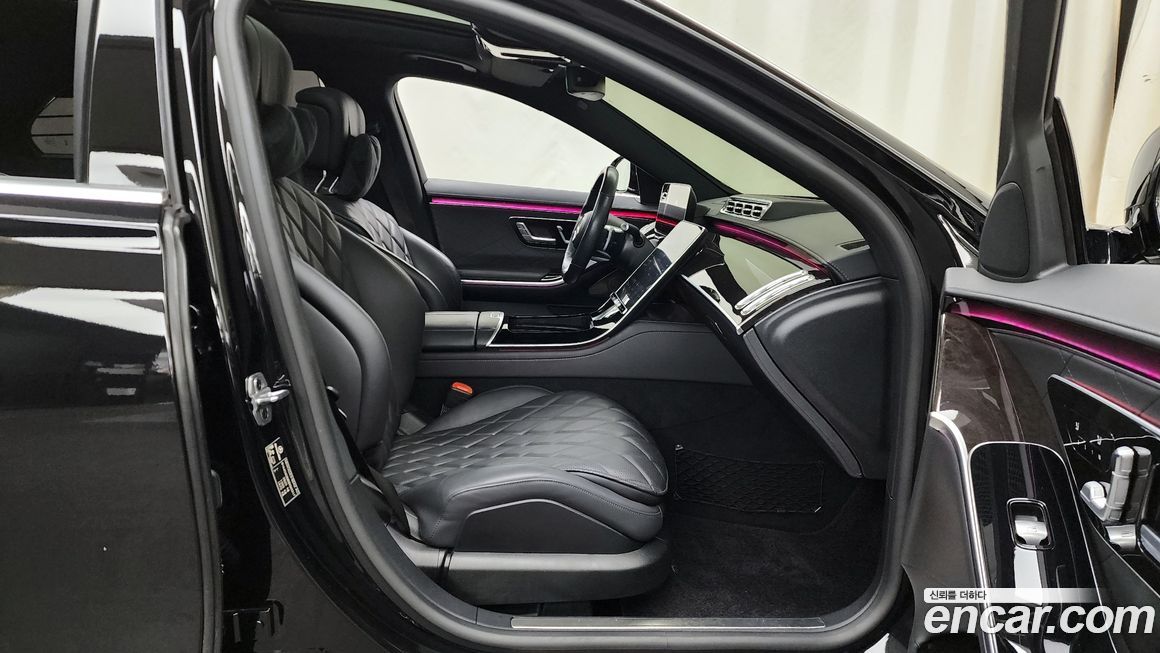 Mercedes-Benz S-Class 2021