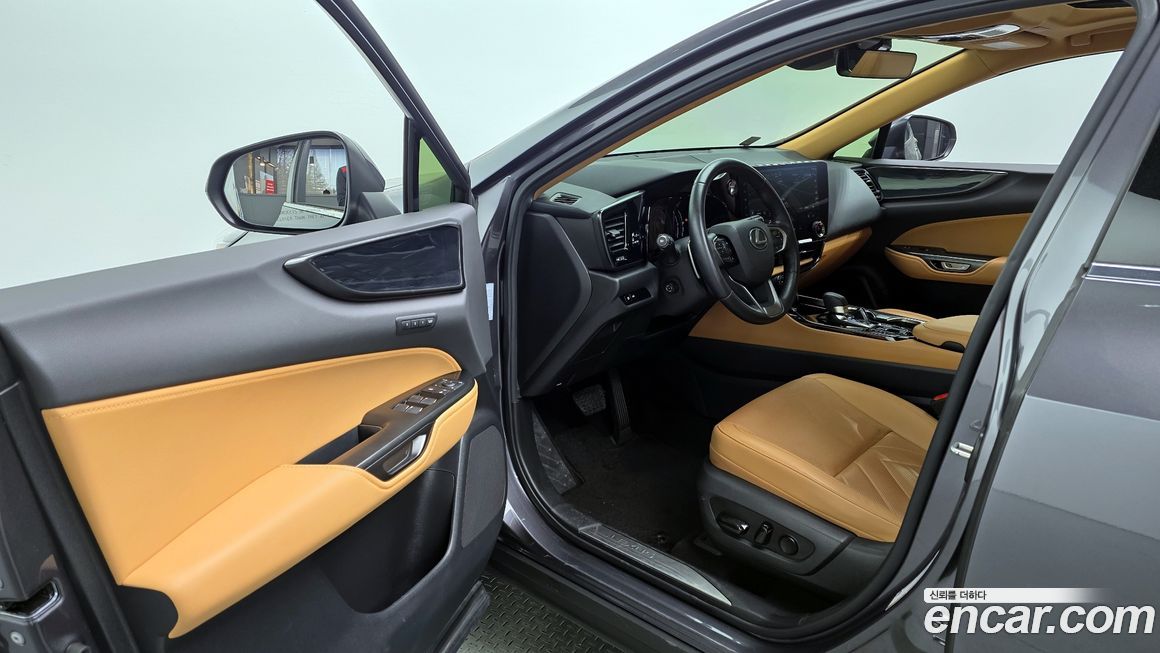 Lexus NX 2024