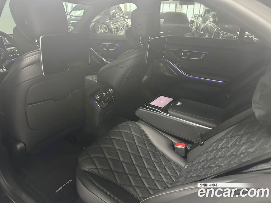 Mercedes-Benz S-Class 2024